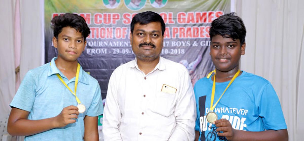 Tirupati lads win medals in State-level fencing