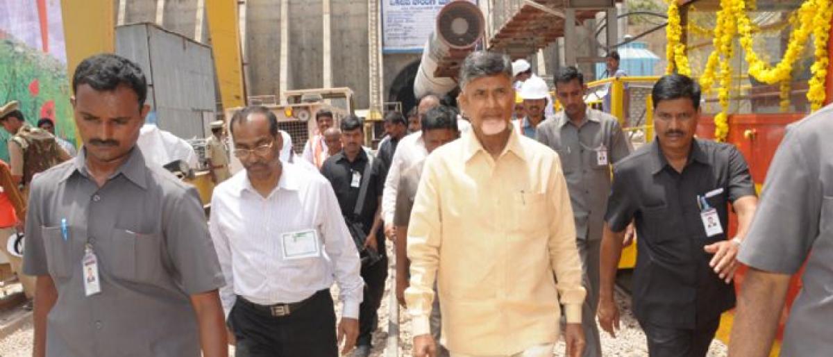 Naidu visits Veligonda tunnel