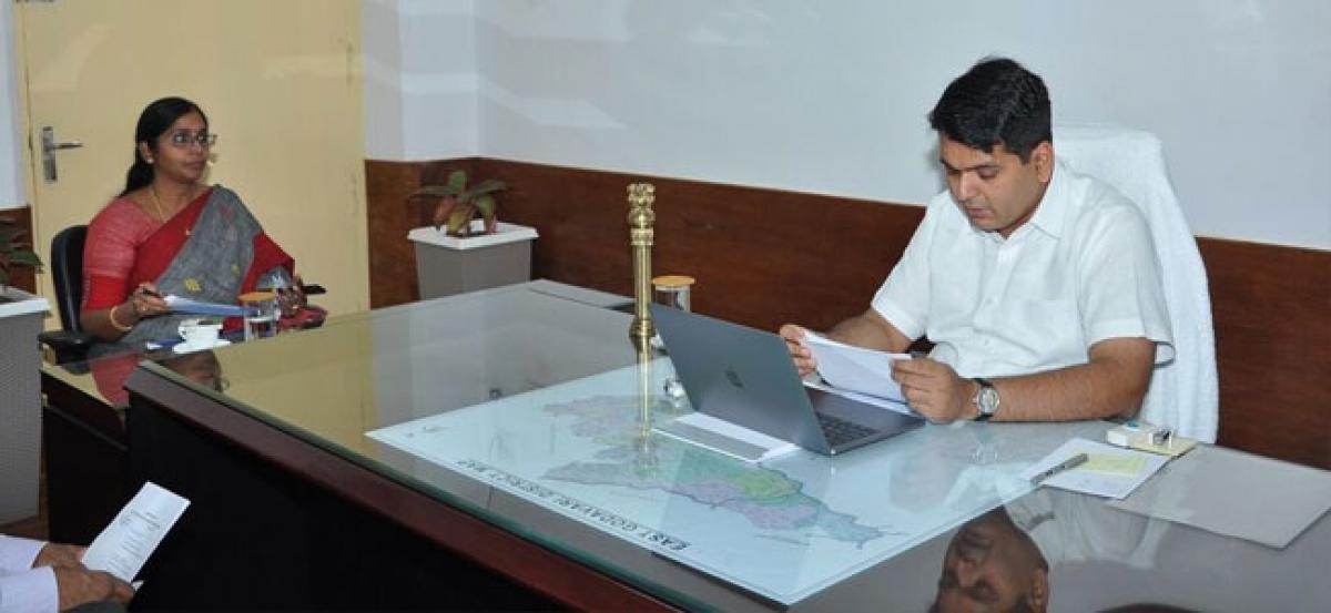 Collector reviews roads maintenance