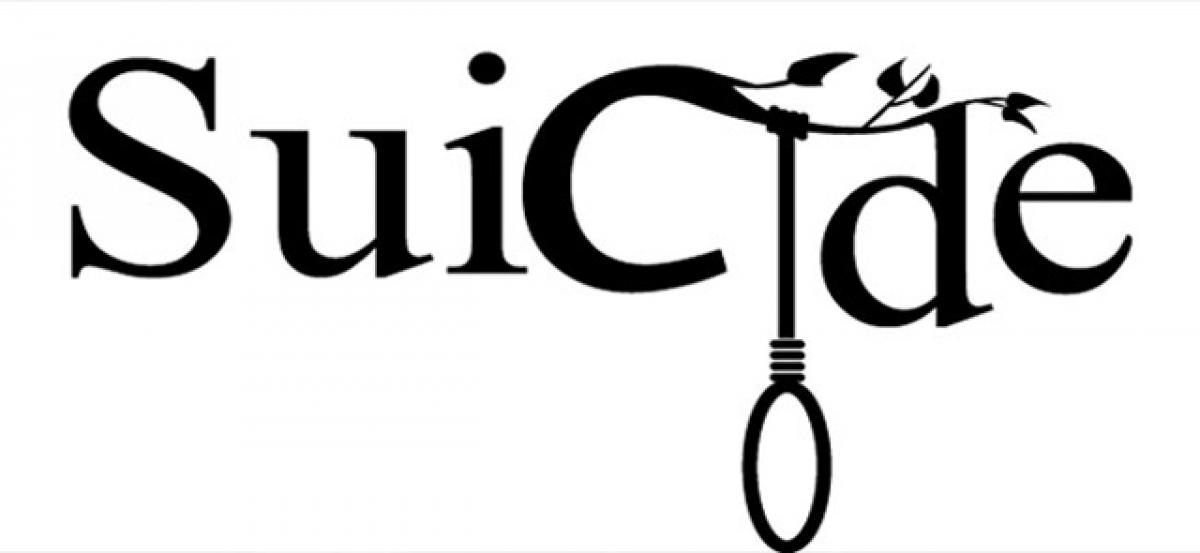 Call centre staffer commits suicide