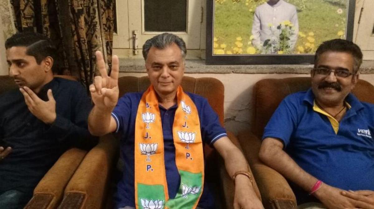 In a big jolt to Cong, Himachal minister Anil Sharma to join BJP ahead of polls