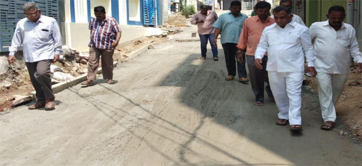 Contractors pulled up for tardy road works