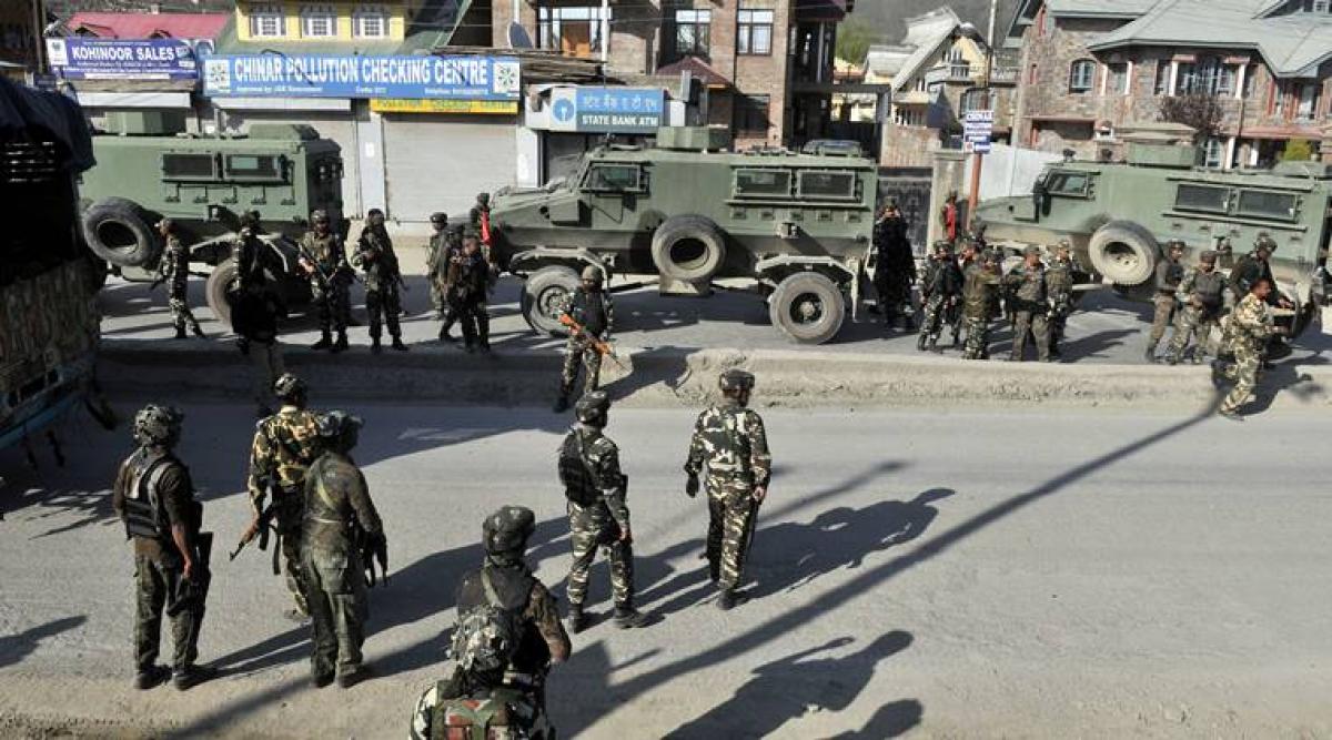 J&K: Army troops beat up 6 policemen on Amarnath yatra duty