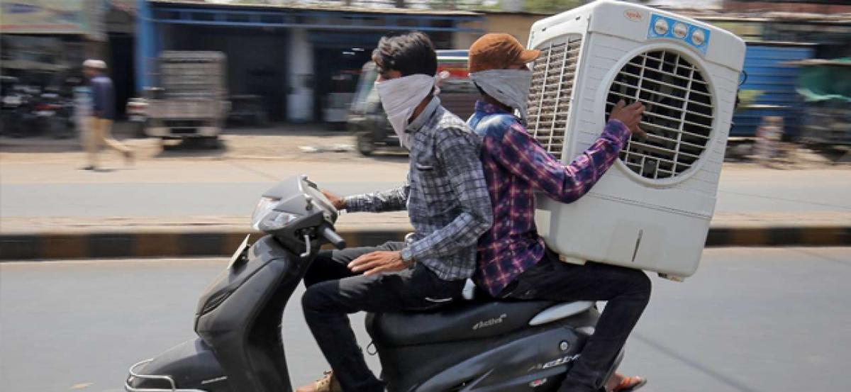 North India sizzles as extreme heat wave condition prevails; mercury crosses 45-degree Celsius mark