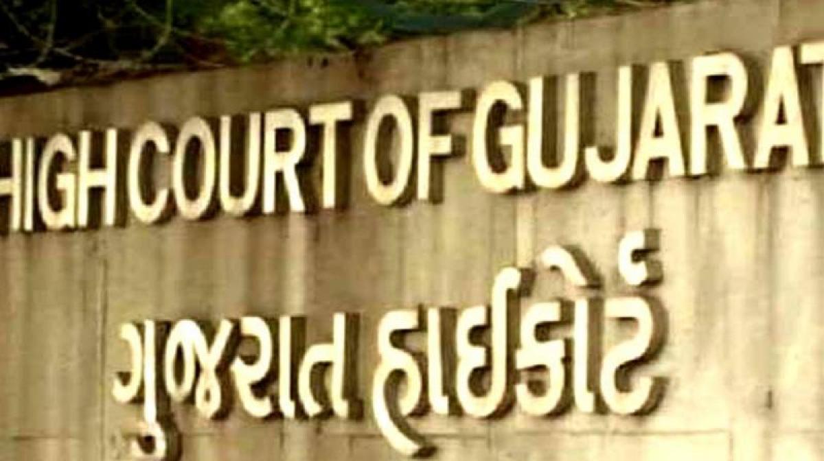 Gujarat RS poll: HC issues notices to EC, Ahmed Patel on Balwantsinhs plea