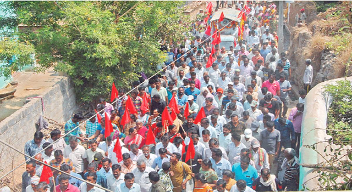 Slain Maoist laid to rest