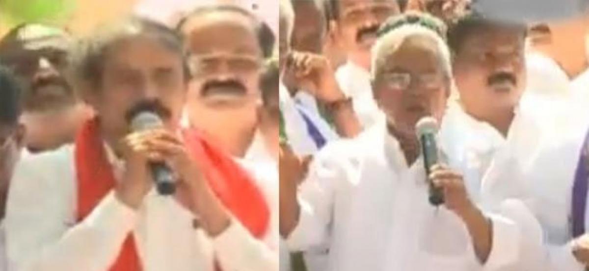 CPM, CPI leaders extend support to YSRCP Dharna