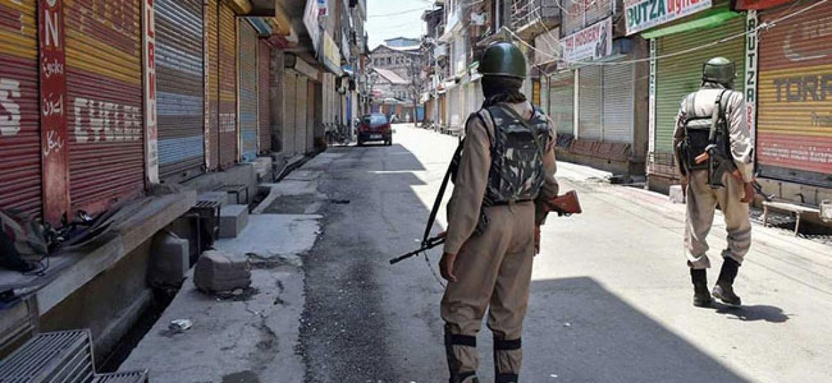 CRPF’s Madadgaar helpline have been resolving problems in different sectors of the society in Kashmir