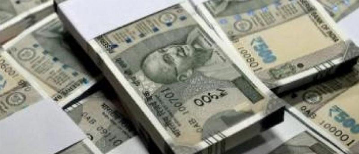 Fake currency racket busted in Karimangar, Rs 79 lakh seized