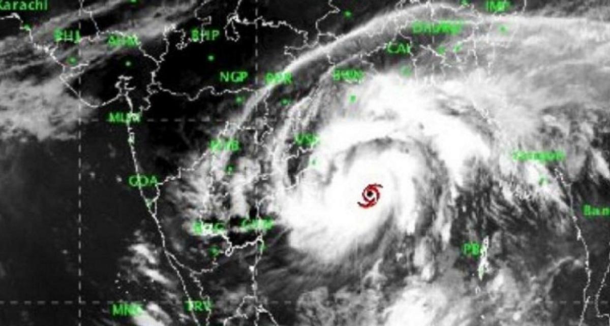 Cyclone Titli intensifies, Odisha govt starts evacuation in 5 districts