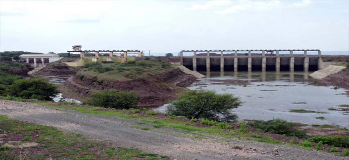 Drying up Srisailam unlikely to get inflows in next one month