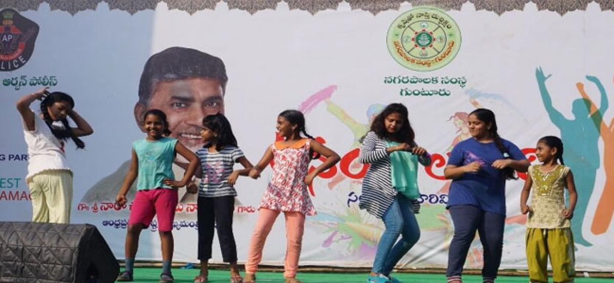 Dances at Anandalahari enthral audience