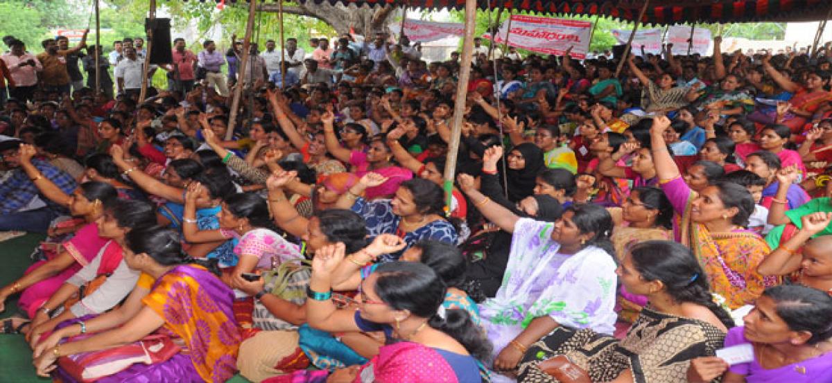 Un-aided teaching staff to stage dharna in Vijayawada today