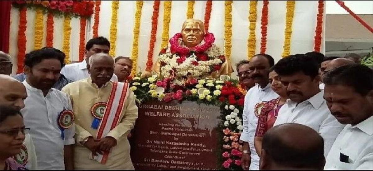 Durgabai’s statue unveiled at DD Nagar
