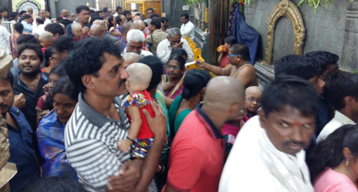 Heavy rush of pilgrims at Yadadri temple