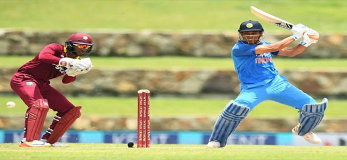 Vintage Dhoni, spinners power India to big win