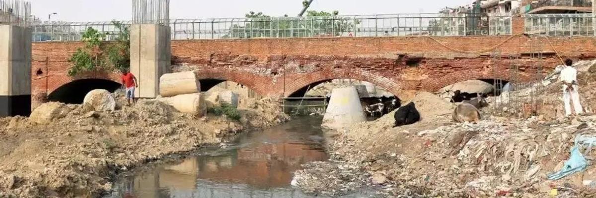 HC calls officials to interact on Kushak drain clean-up