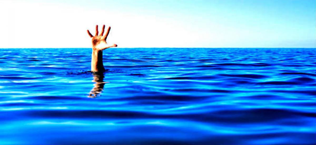 Two teenagers drown in sea at Kothapatnam