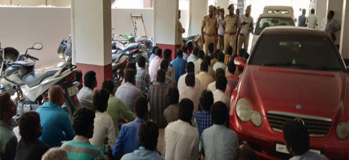 Court imposes fine and imprisons 138 people for drunken driving
