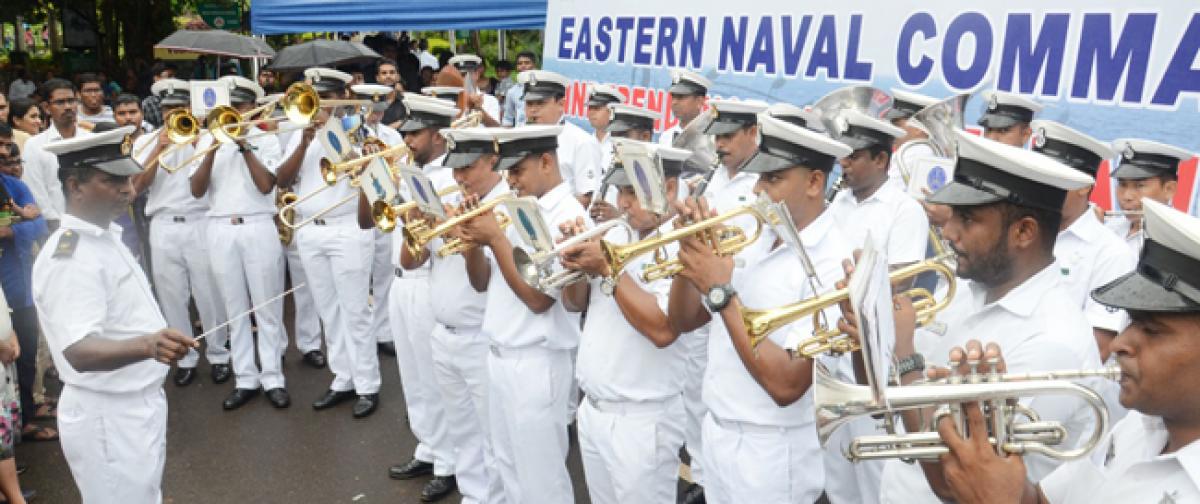 Naval band enthrals