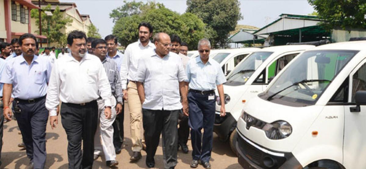 GHMC to pilot with electric vehicles for garbage disposal