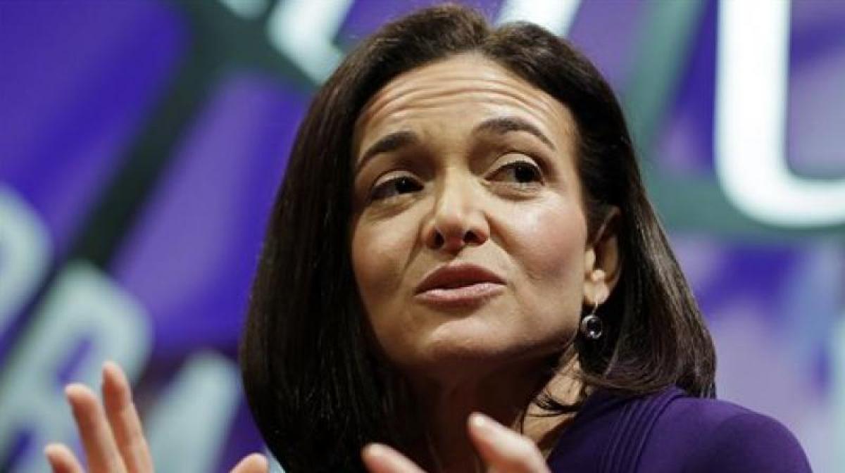 Facebook’s Sandberg favours release of Russia-linked ads