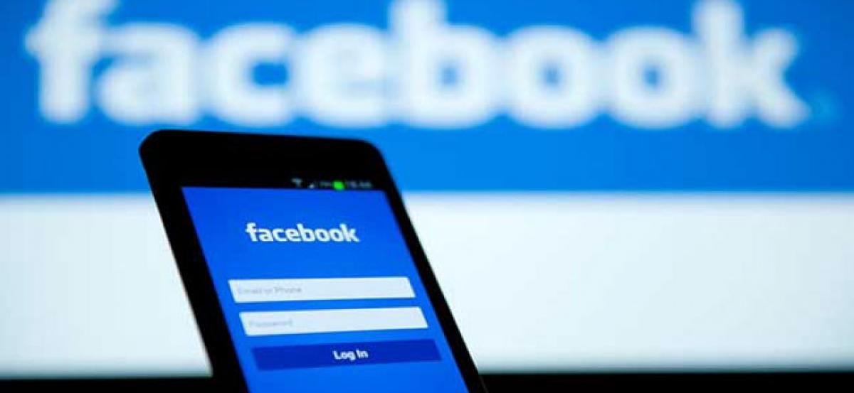 Facebook stops third-party apps from stealing users data