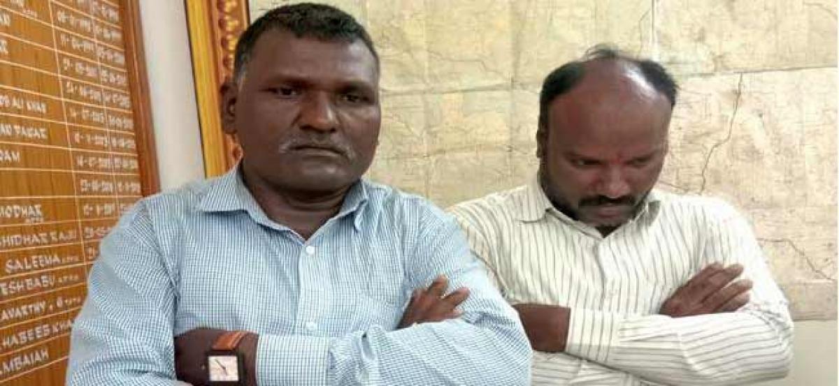 Two fake Maoists arrested for demanding extortion in Kaghaznagar