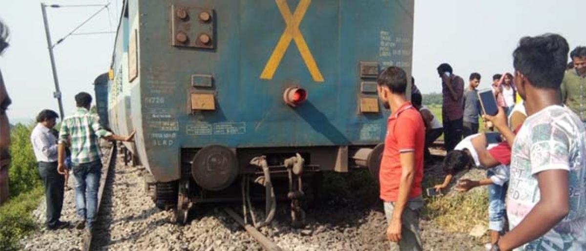 A coach of Secunderabad-Howrah Falaknuma Express derails in Odisha