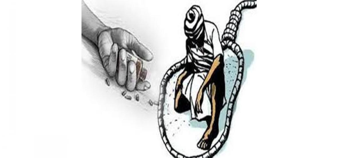 Farmer attempts suicide in front of KCRs camp office