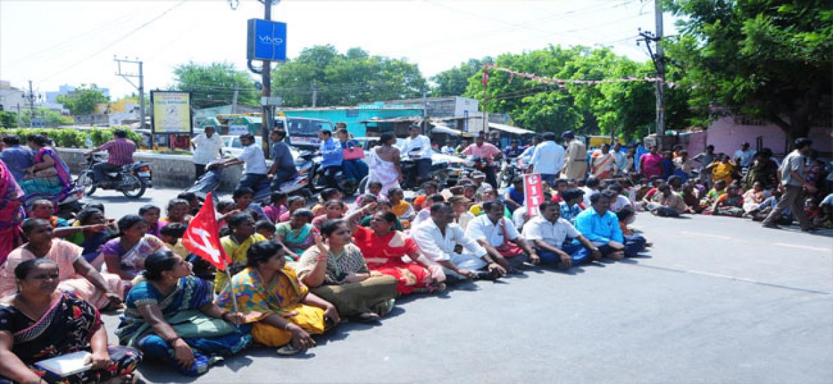 File FIR against TDP leader: Opposition