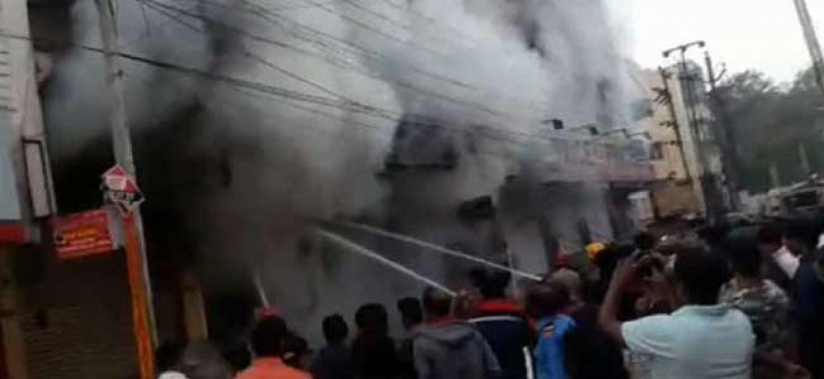 Fire breaks out in Secunderabad grocery store