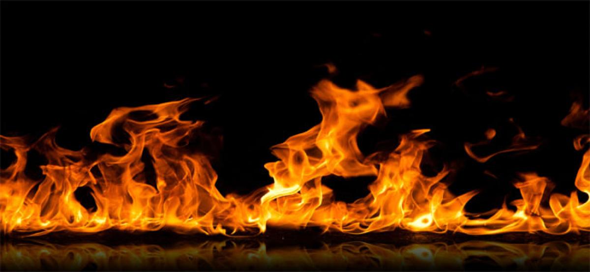 Man sets mother, younger brother on fire