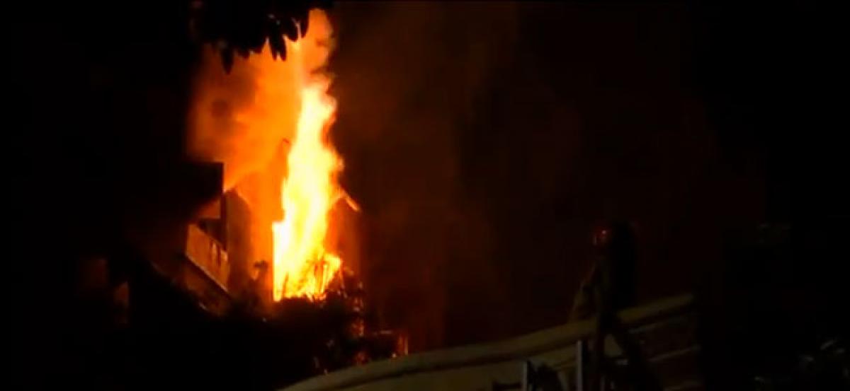 Hyderabad: Massive fire breaks out in building