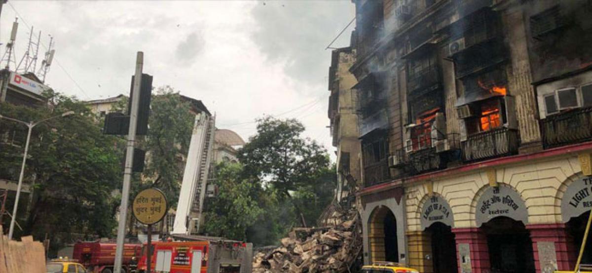 Mumbai: Massive blaze in Fort area, 2 firefighters injured after building collapsed