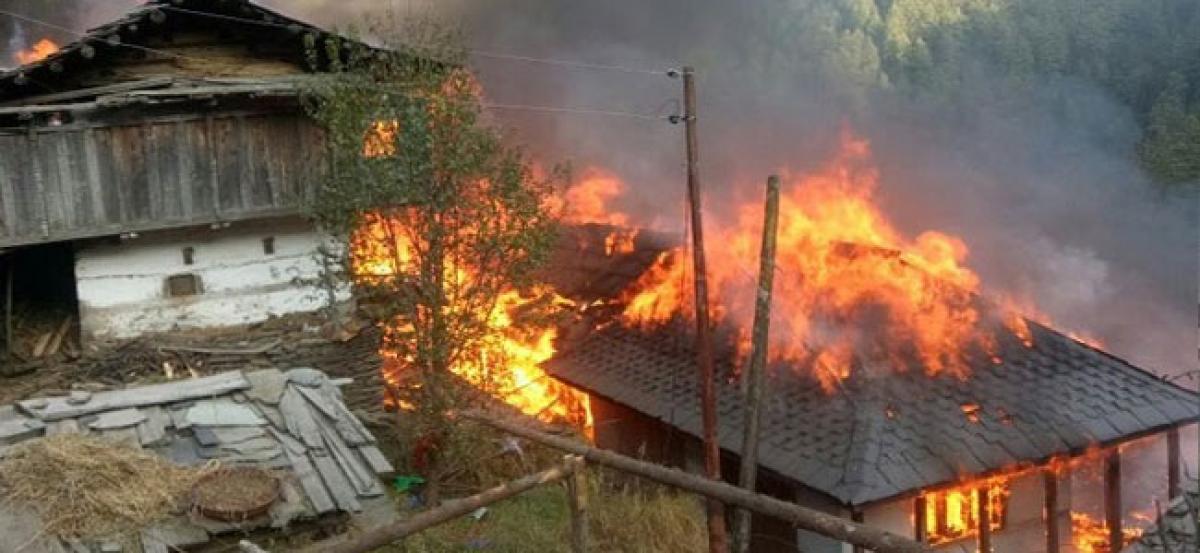 Himachal: 25 houses gutted in Mandis fire