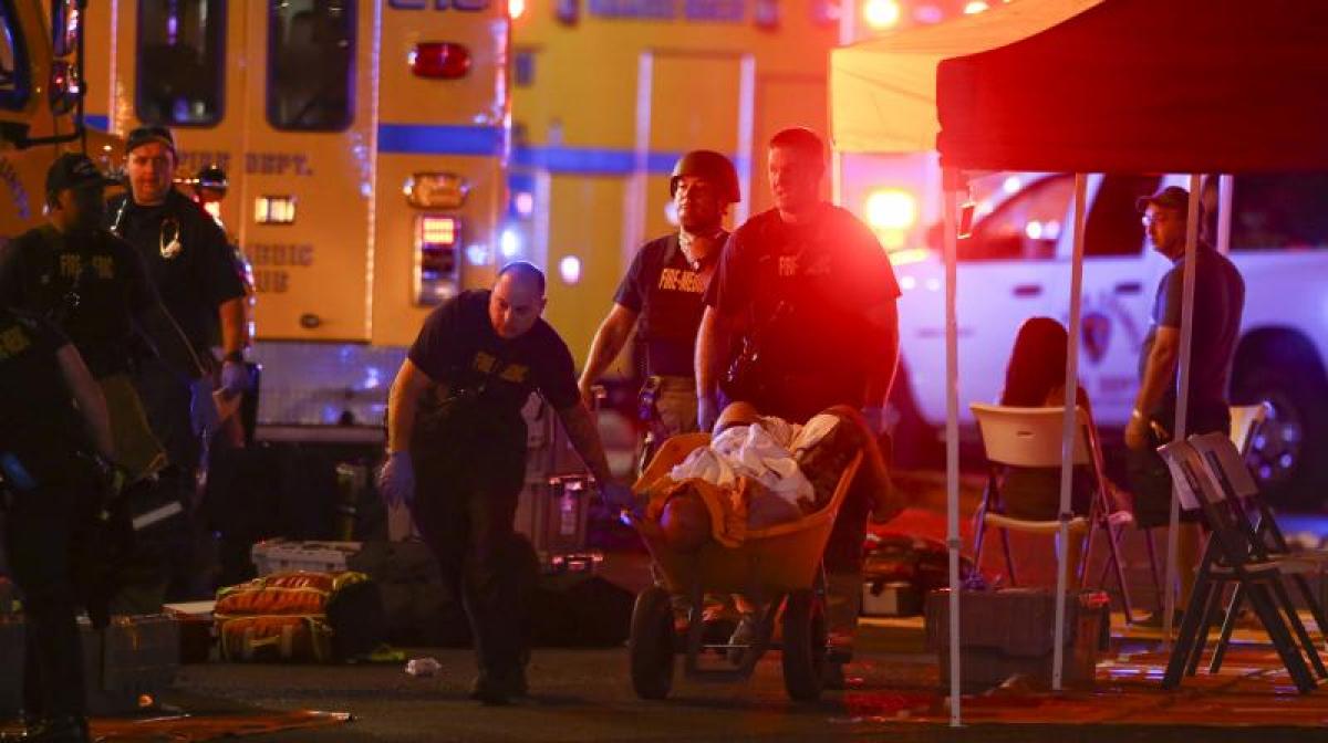 Shooting at Las Vegas music festival: 2 dead, 26 injured; 1 suspect down