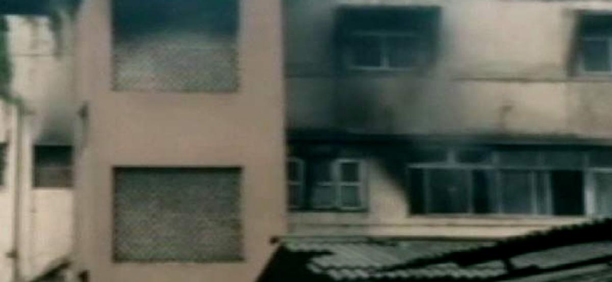 Several people evacuated after Mumbai building catches fire
