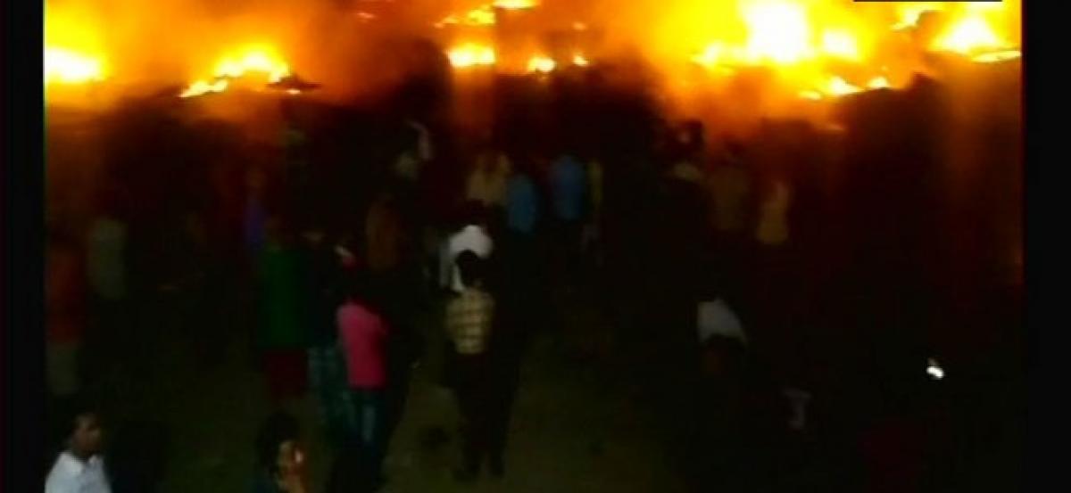 100 huts gutted in Meerut fire