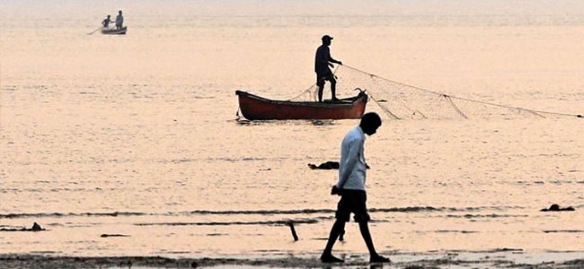 Tamil Nadu: Five fishermen injured in attack by Sri Lankan Navy