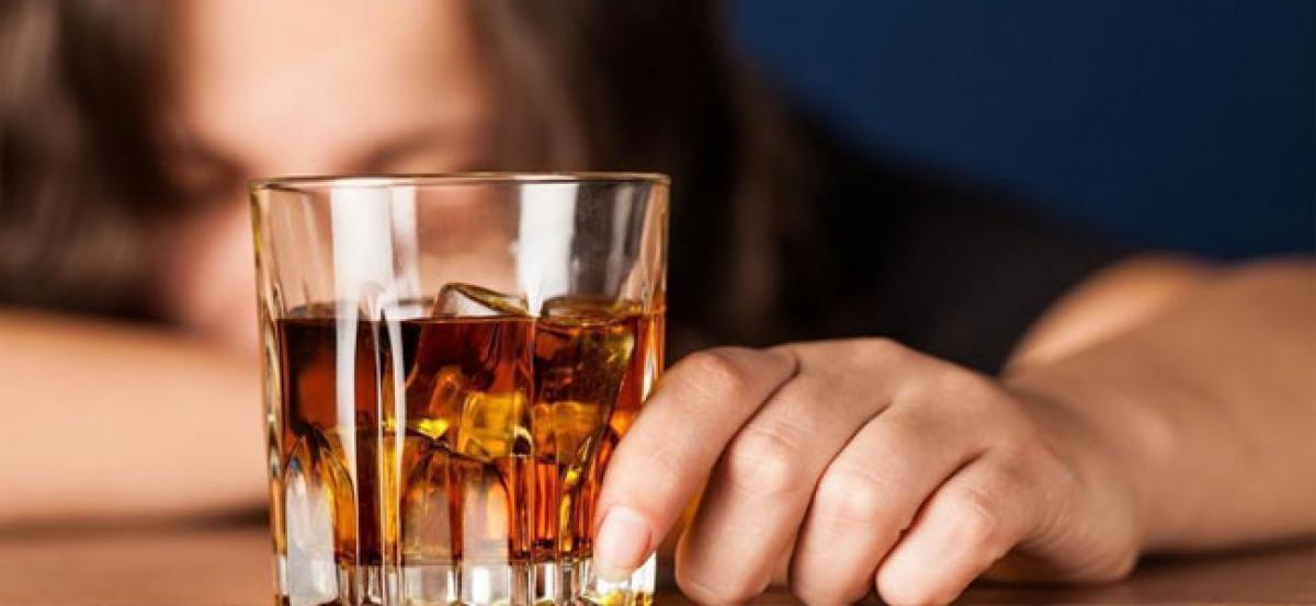 Cut down on drinks, Alcohol can raise chances of dementia
