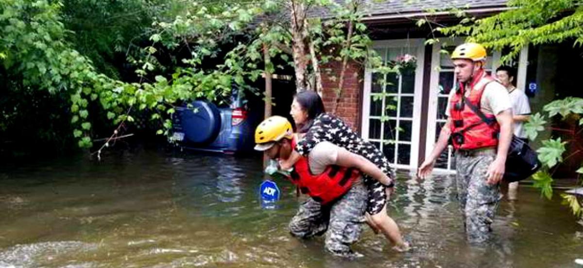 Hurricane Harvey leads to catastrophic flooding, at least 5 dead