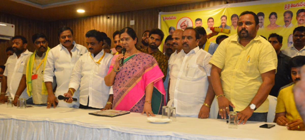 Galla Aruna condemns rumours of joining YCP