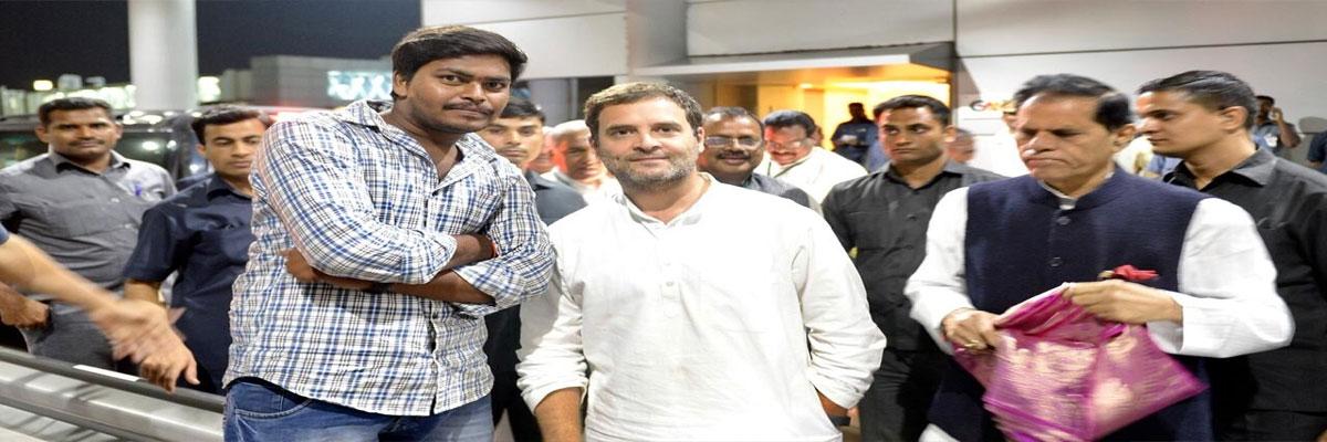 Parigi man thrilled to drive Rahul Gandhi car