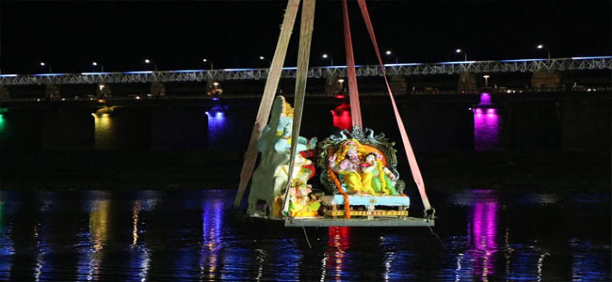 Four cranes arranged for immersion at Prakasam Barrage