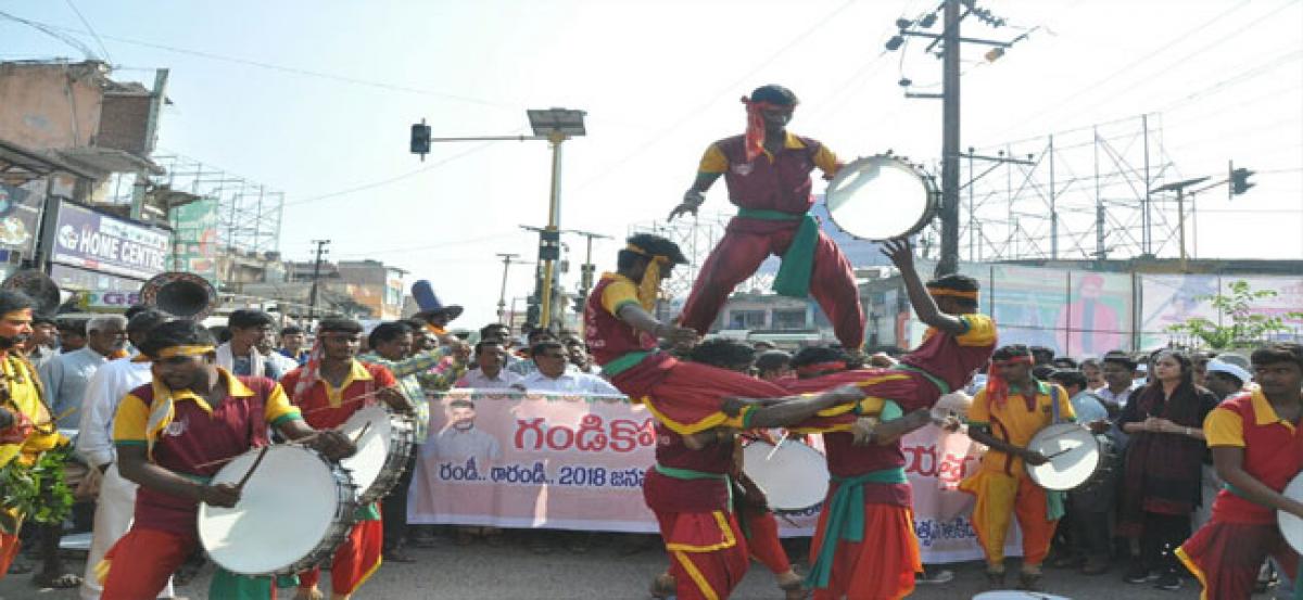 Rally with 200 artistes held to promote Gandikota fest