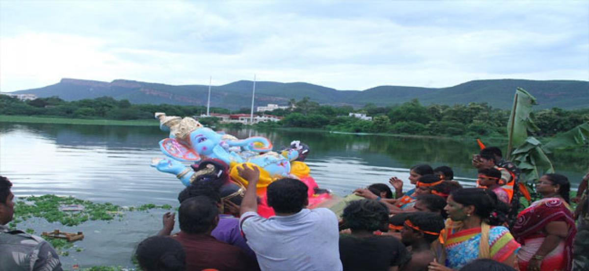 Jai Ganesha chants reverberate in pilgrim city