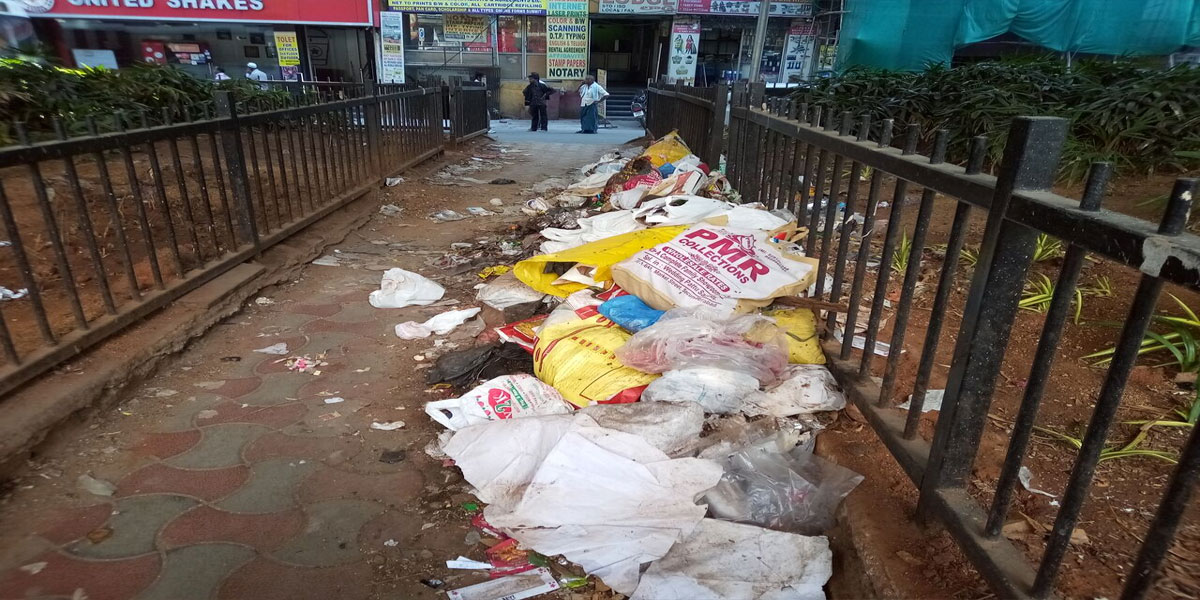 Garbage on pathway troubles pedestrians in Hyderabad