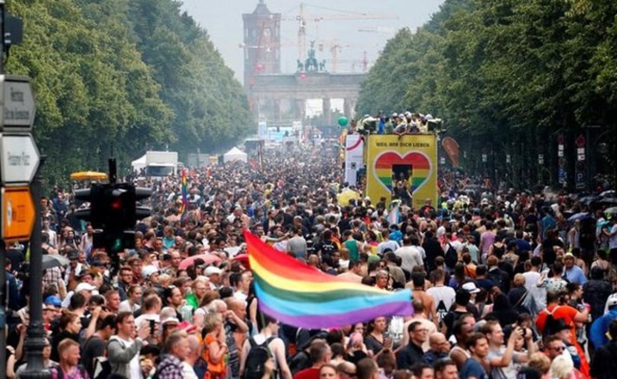Thousands Dance Through Berlin To Promote Gay And Lesbian Rights