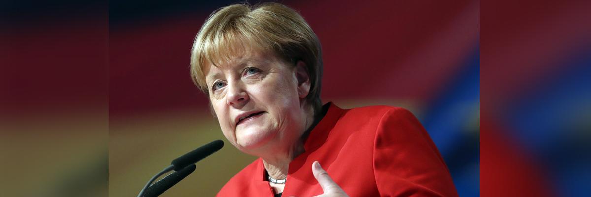 Merkels plane diverted after technical issue